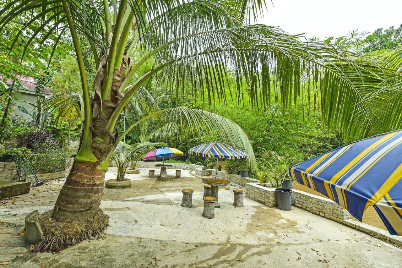 Oyo 90642 Twin Mutiara Chalet & Homestay Jeli Exterior foto