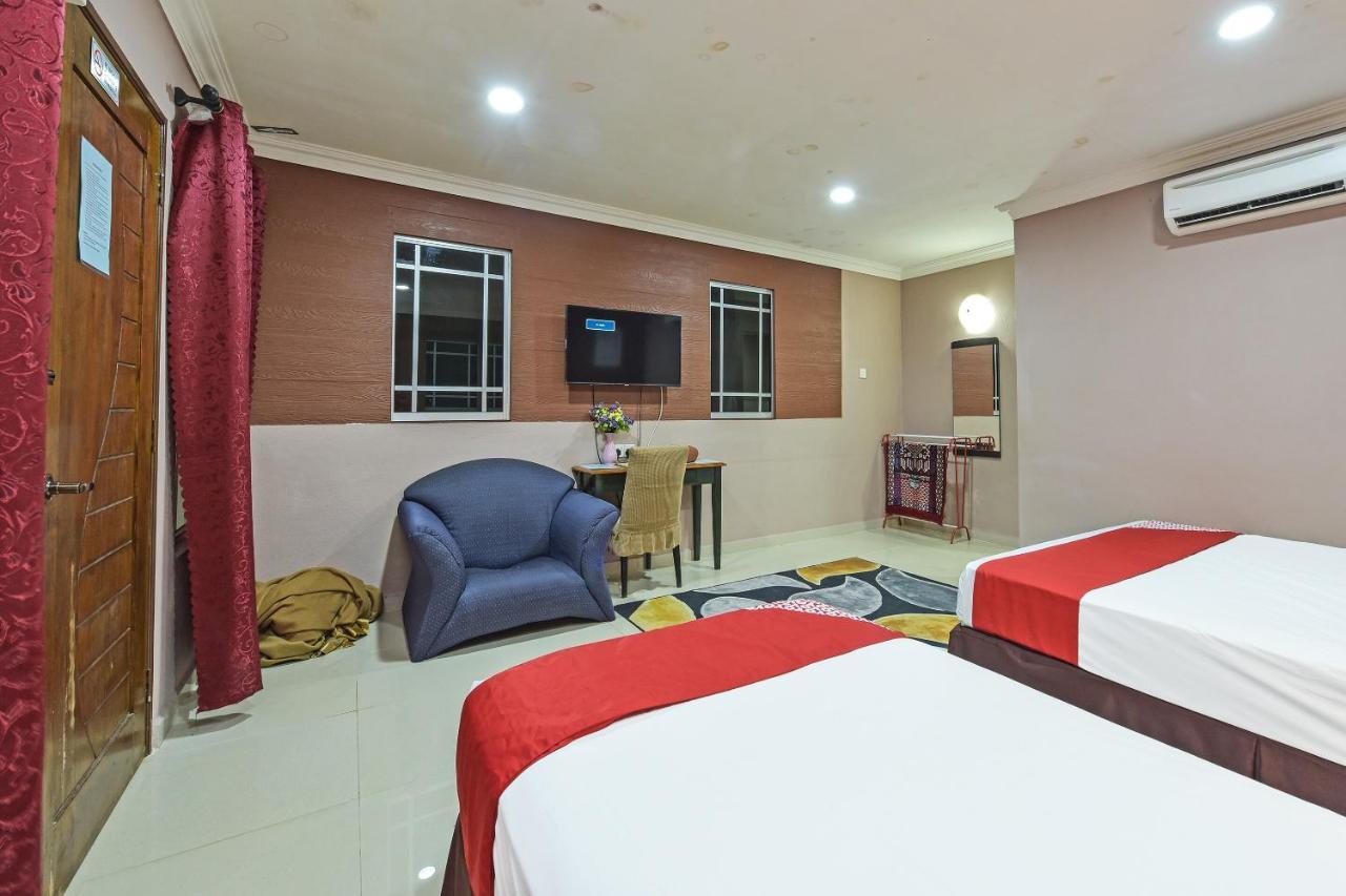 Oyo 90642 Twin Mutiara Chalet & Homestay Jeli Exterior foto